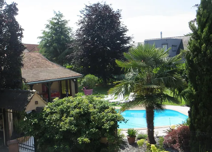 Les Hortensias Homestay *